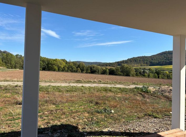 Appartamento con 3 locali al piano terra, vista mozzafiato, ampia terrazza + giardino – Blick Terrasse auf Garten 