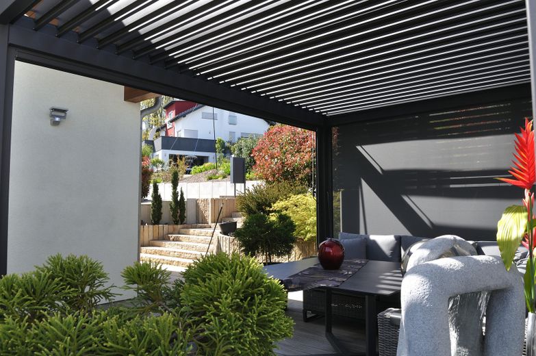 modernes EFH in Stromberg – Terasse Ost
