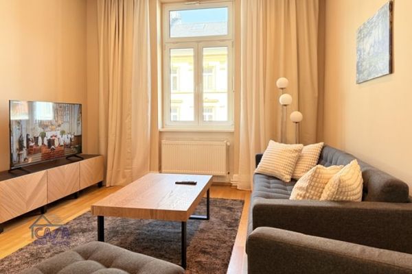EVERYTHING NEW in an Old Building:
3 Rooms with Balcony in WESTEND