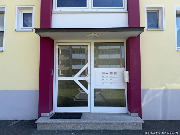 Helle 3-Zimmer‑Wohnung in Hof - mit Balkon, Garage und viel Wohlfühlpotenzial – VUB2396-11