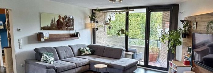 परिवारों के लिए उपयुक्त और नवीनीकृत: 3 कमरे, 102 m², 2 बाथरूम और 2 बालकनी के साथ, Köln-Westhoven में