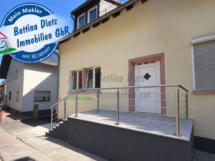 DIETZ: Helle 2-Zimmer-Wohnung mit neuer Einbauküche! – Foto 1