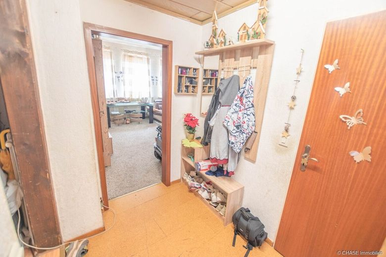 Zentrales 7-Parteien-Mehrfamilienhaus in der Hamelner Innenstadt - Historisch &amp; Rentabel vermieten! – Flur OG L