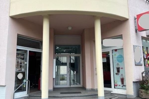 Nr obiektu: 9125 – wynajęty lokal – kawiarnia bistro z WC i miejscem parkingowym w garażu podziemnym w Plauen (Ostvorstadt)