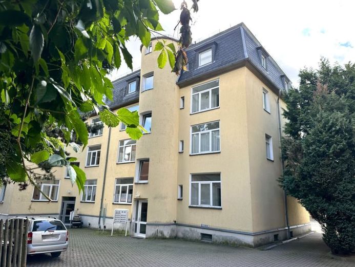Zwickau’da gün ışığı alan banyolu kiralık 3 odalı daire! – Fotoğraf 1