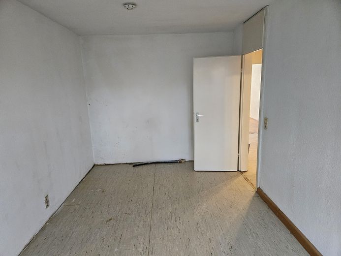 LIBERA Bellissimo luminoso e tranquillo appartamento di 2 locali con posto auto in autorimessa sotterranea Hannover-Misburg-Nord – Schlafzimmer2
