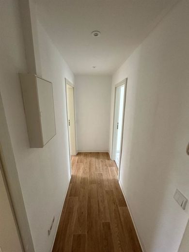 Gemütliche 2-Zimmer mit Balkon und Wannenbad in ruhiger Lage – PHOTO-2025-04-23-11-58-41_1