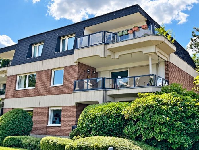 Urban wohnen, entspannt leben – großzügige Wohnung mit 3 Schlafzimmern und Aufzug – Foto 1