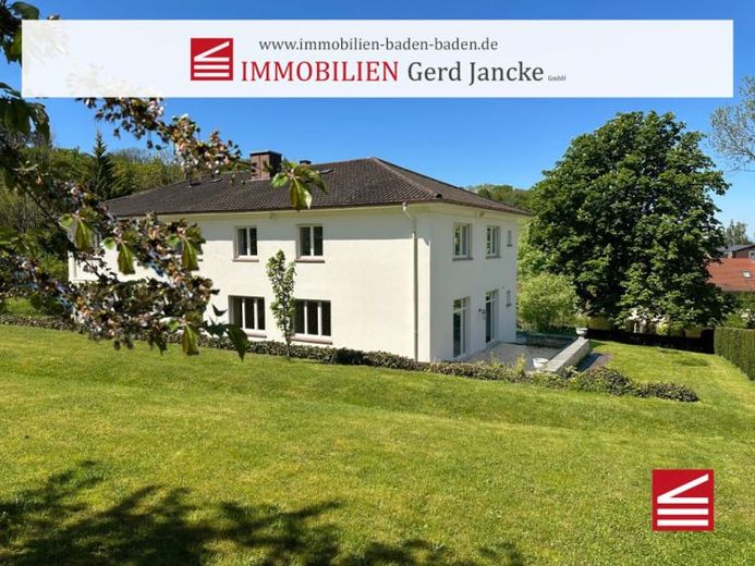 Wohnen mit Geschichte: repräsentative Offiziersvilla in Baden-Baden! – Foto 1