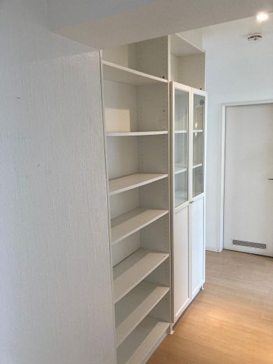 Flur mit Einbauschrank