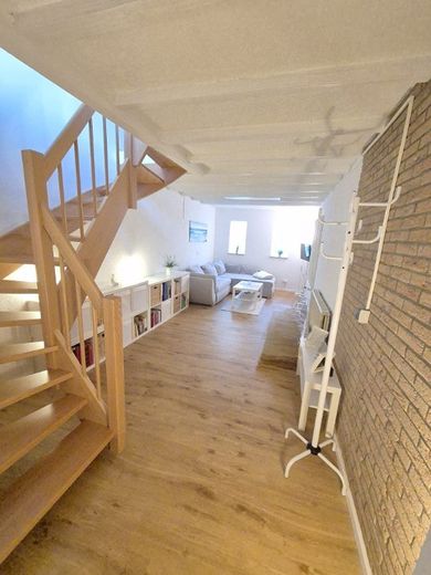 Vallendar’da sıra ev, 110 m², 4 oda, 2 banyo, balkon, 2 park yeri, 1.050 € net kira – Fotoğraf 4