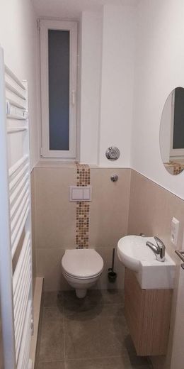 Helle 110 m² Gewerbefläche | 4 Räume| Büro / Praxis | zentrale Lage Stuttgart – WC