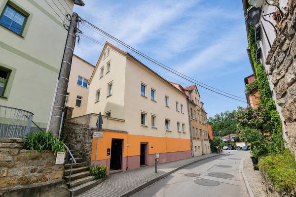 Senza provvigione: abitare personalmente o affittare - casa plurifamiliare con tre unità