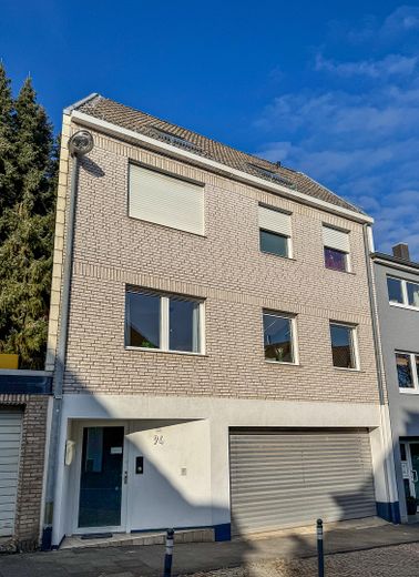 Frontansicht Gebäude