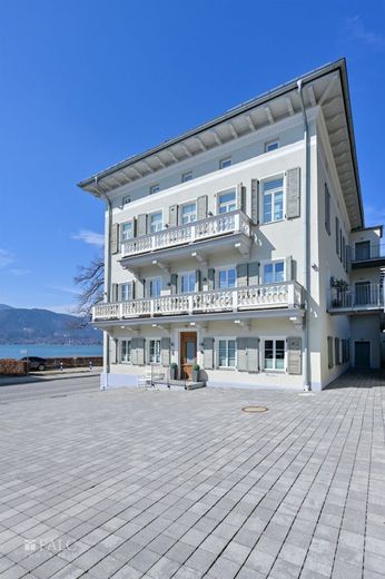 Kapitalanlage, Eigennutzung - oder perfekt kombiniert in traumhafter Lage am Tegernsee – Gebäude mit Stellplatz