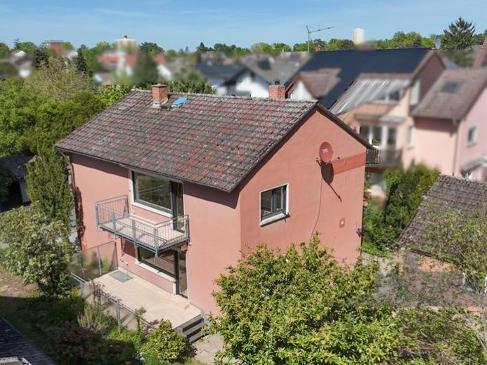 Provisionsfrei: Zweifamilienhaus in einzigartiger Waldrandlage von Langen – Foto 1
