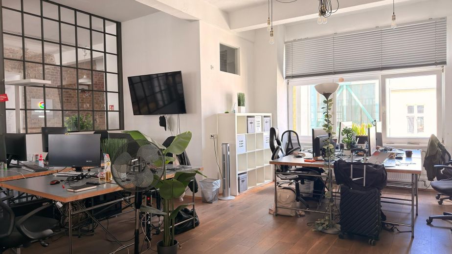 Großzügige Loft-Bürofläche in Kreuzberger Top-Lage Nähe Paul-Lincke-Ufer – Office