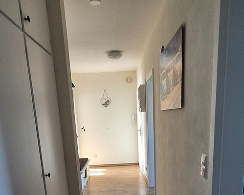 Großzügige 3-Zimmer-Wohnung mit Balkon & Garage