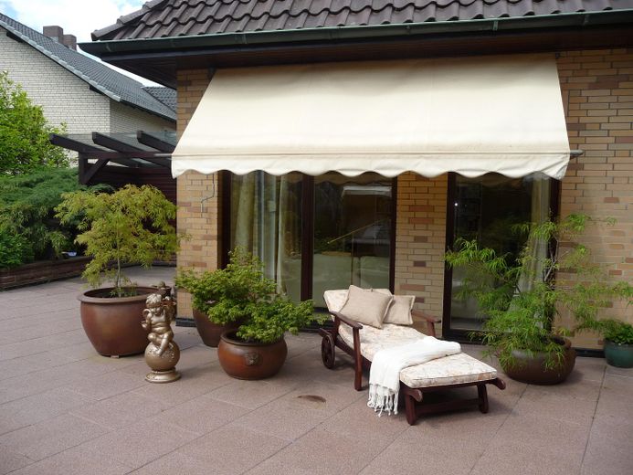 In vendita casa di alta qualità, molto ben curata, con fascino e due unità abitative – Große Terrasse