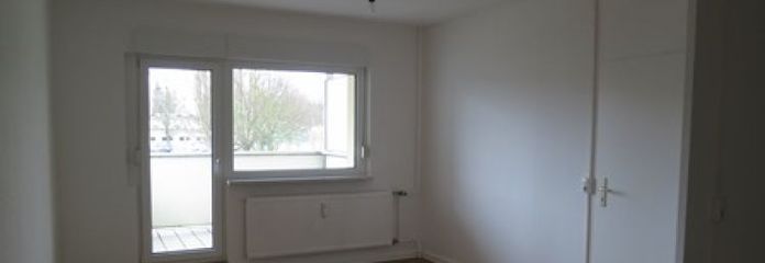 Appartement élégant de quatre pièces avec balcon – habiter sereinement, vivre décontracté