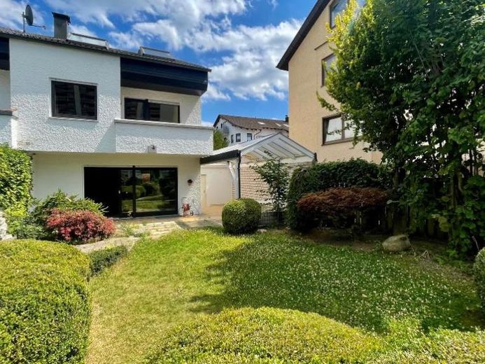 Townhouse in Böblingen with nice yard! - Stadthaus in Böblingen mit schönem Garten! – Foto 1