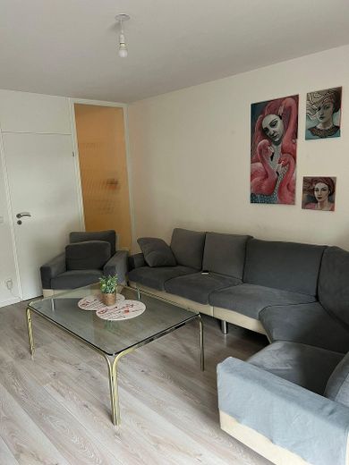 Tasteful 3-room apartment with upscale interior and balcony in Munich Perlach – Foto 8