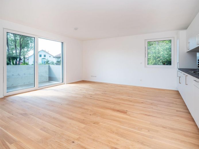 KfW-40-QNG Neubau | Bezugsfertige 2-Zi.-Wohnung mit Balkon, EBK & TG in Parsdorf bei München - WE 07 – Wohnraum mit EBK