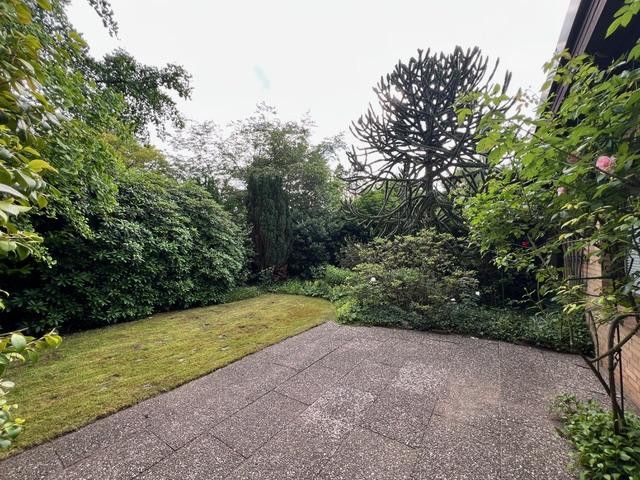 Rissen - Bungalow mit Entwicklungspotential  **courtagefrei** – Terrasse Südwesten