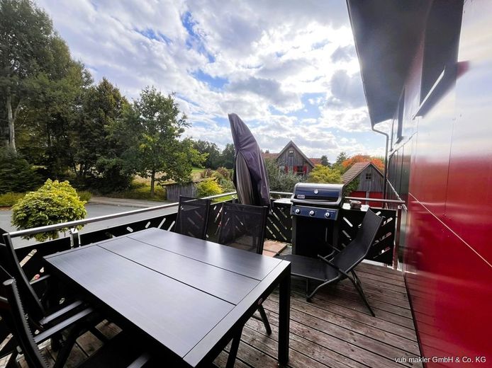 Loftwohnung mit Balkon und Galerie in ehemaliger Schule - modern und nachhaltig saniert – VUB2223-2