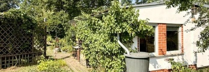* * Erholung am Waldrand * * Wochenendhaus auf großen Grundstück im Grünen