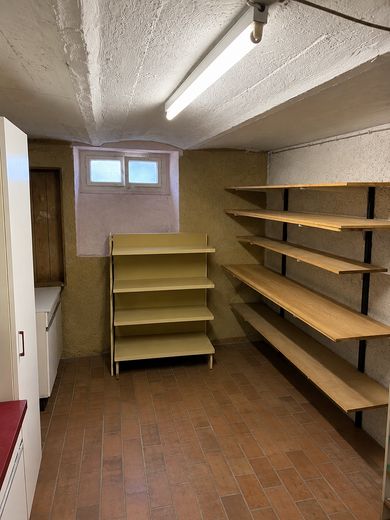 Großer Keller Nebenraum
