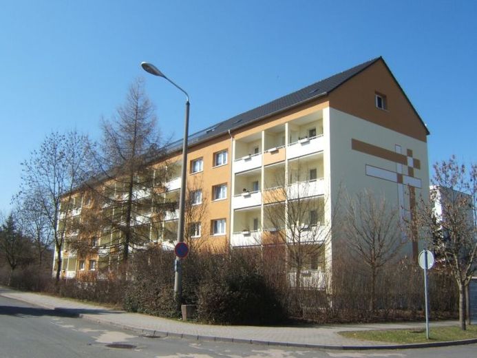 schöne 2-Raumwohnung mit Balkon und Tageslichtbad – Foto 1