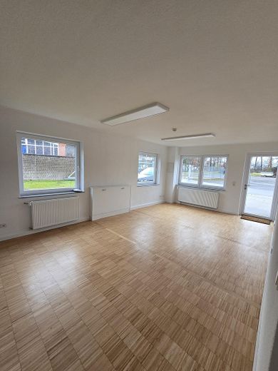Büroräume zu vermieten – Hauptbüro