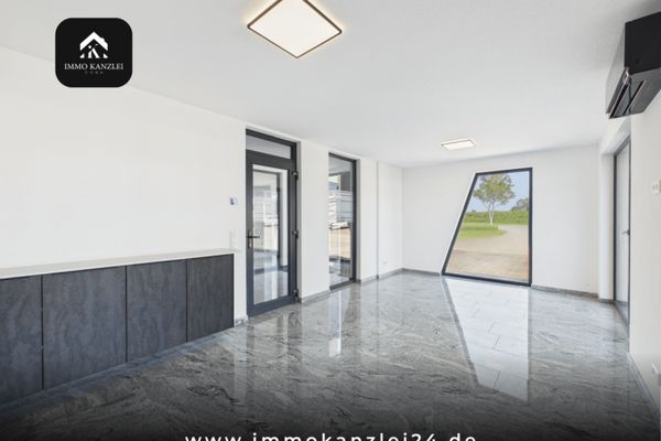 Surface de bureaux moderne à Kehl-Goldscheuer avec 100 m², aménagement flexible & 10 places de stationnement !