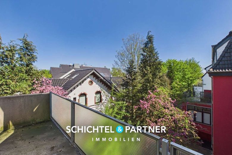 Radio Bremen | Große Maisonettewohnung mit Spitzboden, Balkon &amp; Garage – S&amp;P | Balkon