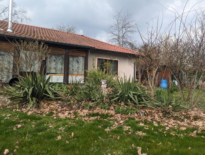 A breve termine: bungalow immerso nella natura in un ampio giardino – Foto 18