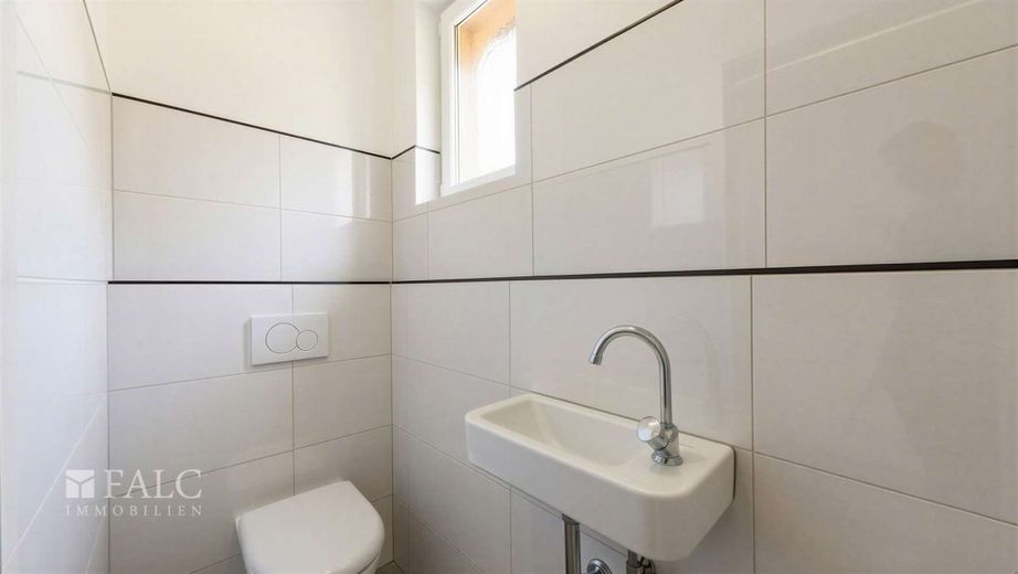Gastronomie-Traum im Herzen der Stolberger Altstadt – WC Damen