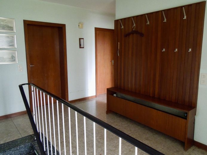 Bungalow im Grünen - provisionsfrei – Eingang und Treppe zum Keller