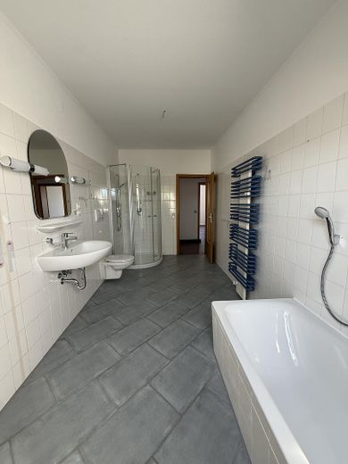 Exklusive Penthousewohnung mit Dachterrasse in bester Innenstadtlage von Rotenburg (Wümme) – Badezimmer