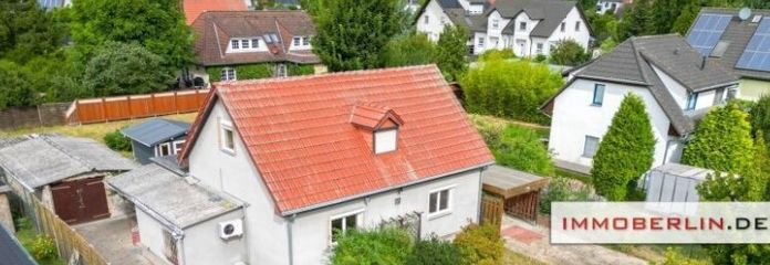 IMMOBERLIN.DE - परिवार-अनुकूल स्थान! आकर्षक स्थानिक विशेषताओं और निर्माण क्षमता वाला घर