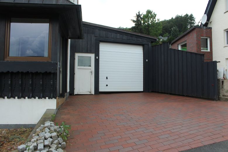 Hüllhorst, 2 Fam.Hs. – 4d3e5fe17843bbcced2978490fcb84bb.jpg