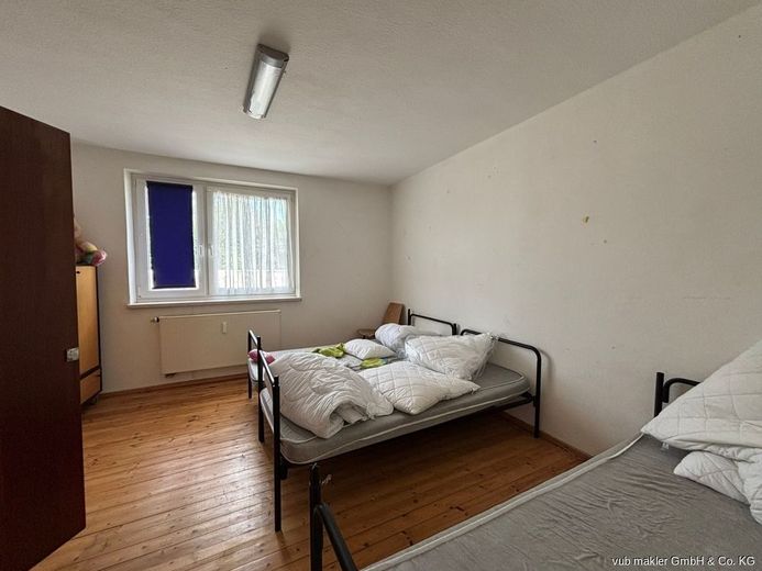 Wohnen trifft Kapitalanlage - Mehrfamilienhaus in Röslau – VUB0000340-9