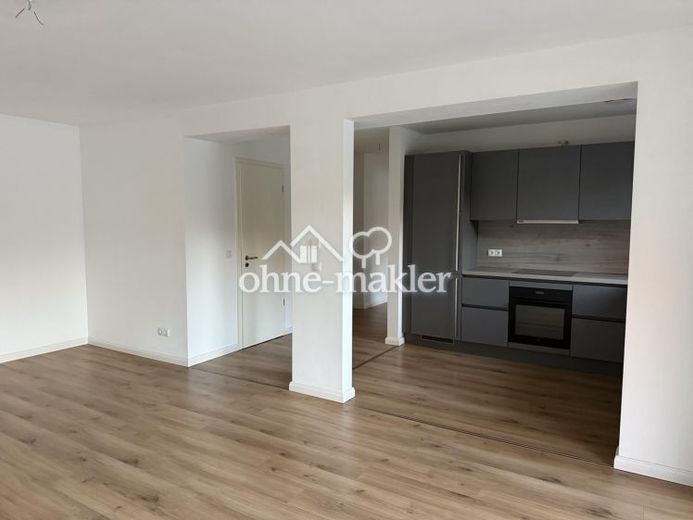 Moderne und Großzügige 2-Zimmer-Wohnung mit Balkon im Herzen von Pinneberg – Foto 1