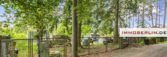 IMMOBERLIN.DE - Splendid building plot at the edge of the forest near Wandlitzer See