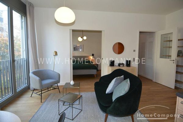 2-Zimmer-Wohnung mit Spreeblick in Tiergarten, Berlin, möbliert