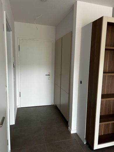 Top moderne, neuwertige 2 ZiKüche/Bad/ großer Balkon - Königsbergerstraße 1b – Foto 9