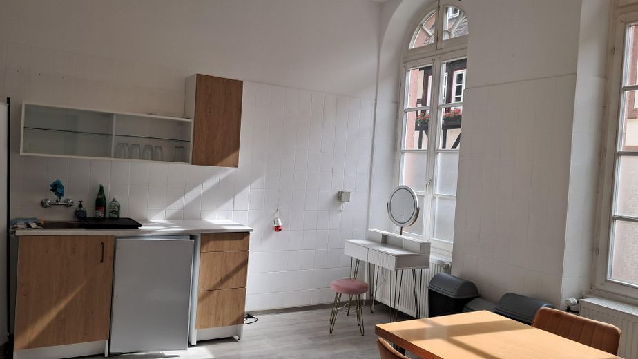 Büro, Praxis,Atelier oder Verkaufsfläche im Herzen der Altstadt – Küche