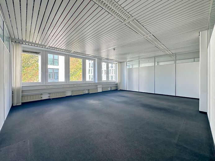 Neue Räumlichkeiten für Ihren Geschäftserfolg - Büroflächen in Vaihingen/- Möhringen – Mietfläche