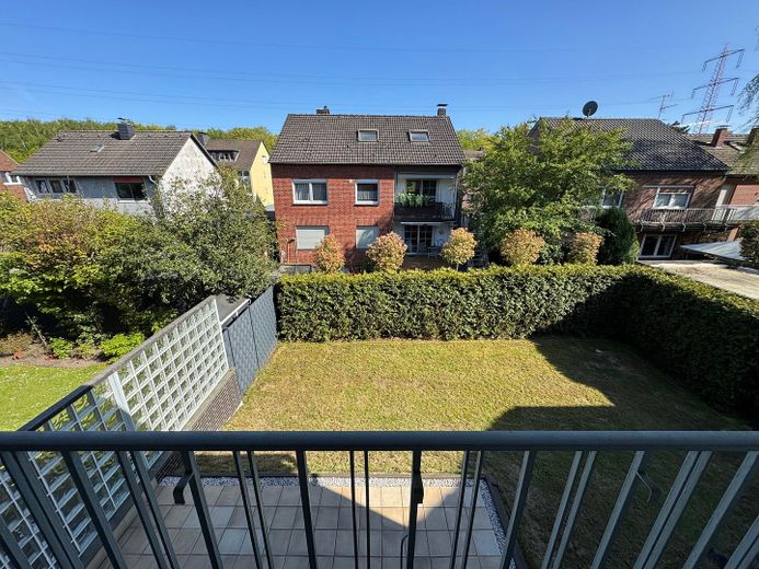 Schöne DHH in Schmachtendorf - Erstbezug nach Sanierung - Garten + Garage + Stellplatz – Garten / Loggia