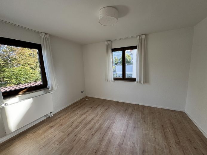 Vivienda bifamiliar en Stuttgart-Sillenbuch – OG Zimmer